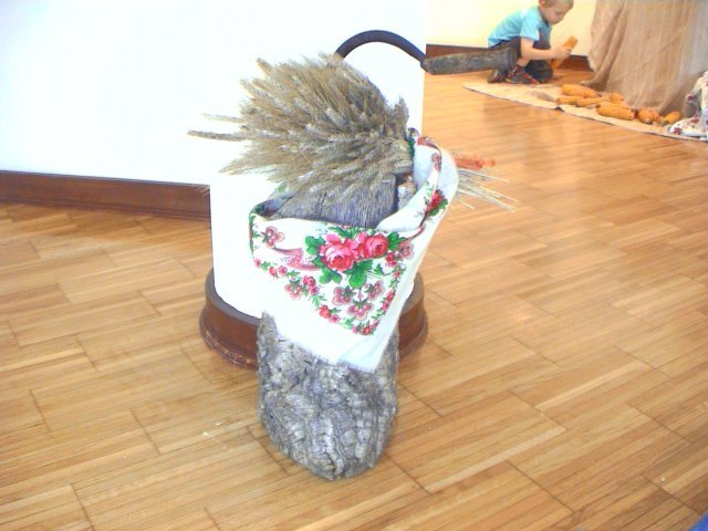 Виставка в Аґеді, Голодомор 32-33 років